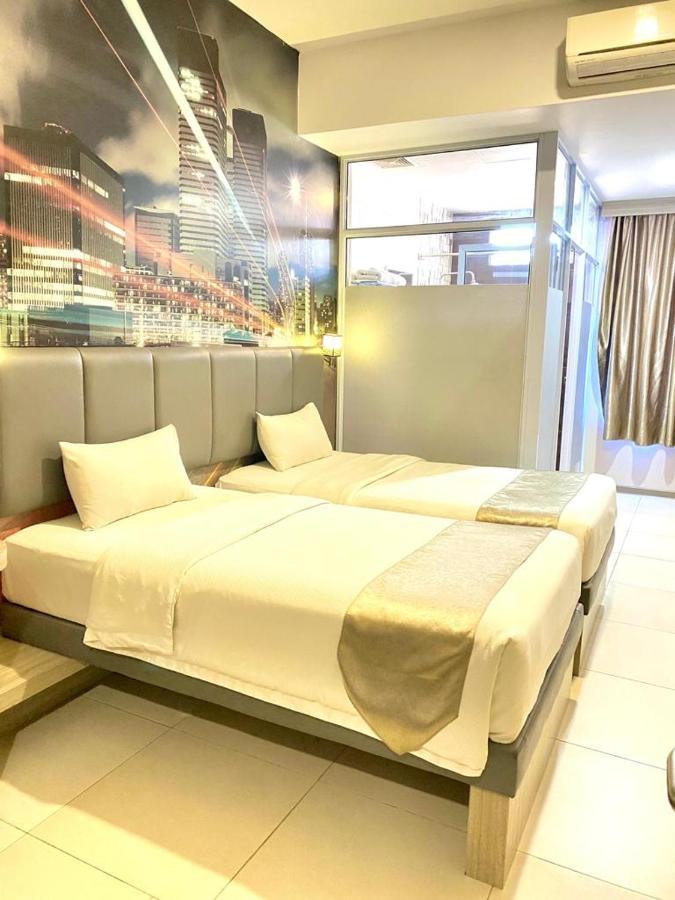 Os Hotel Tanjung Uncang Sagulung Exterior foto
